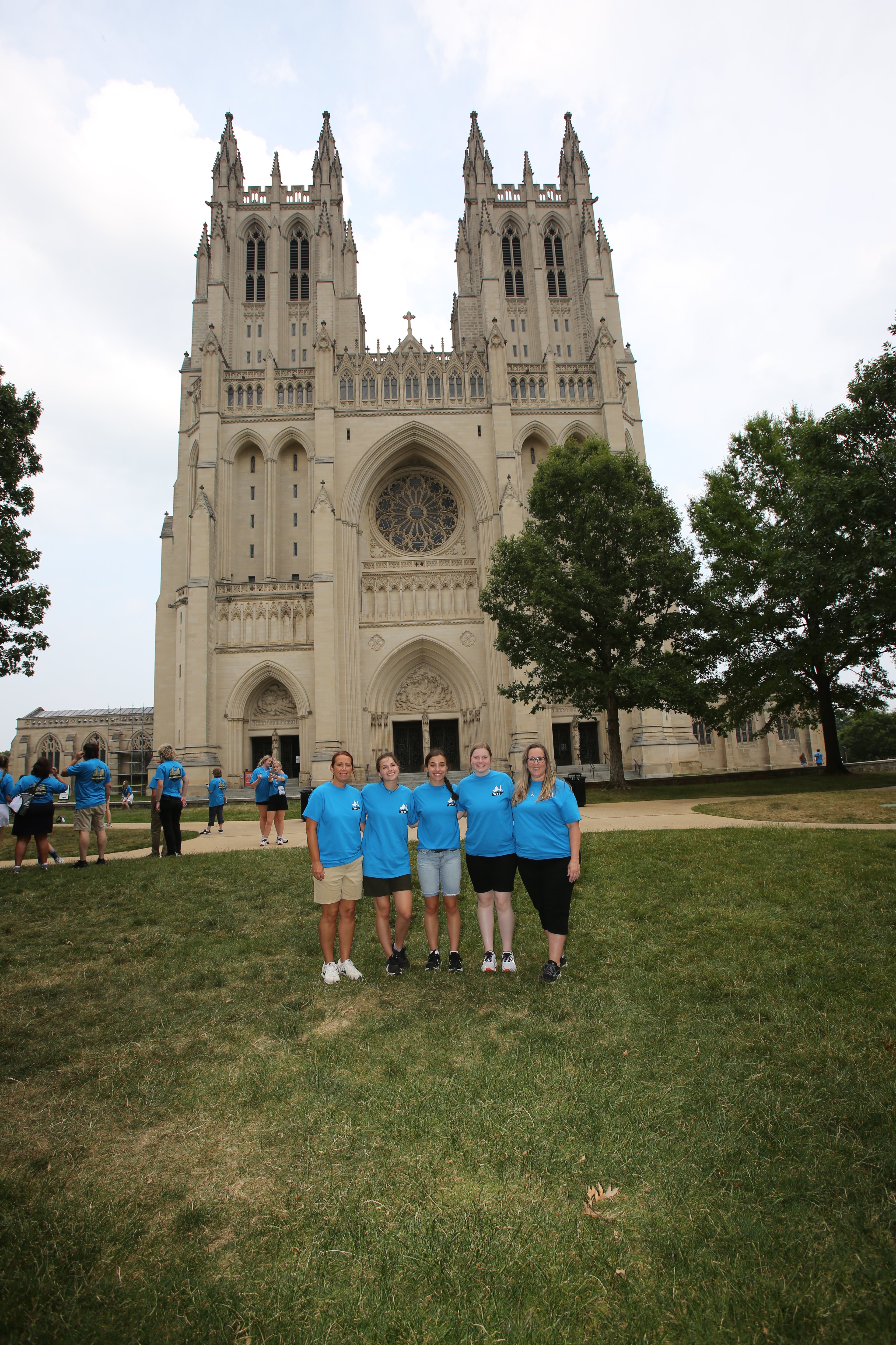 children in front of Washington National Cathedral